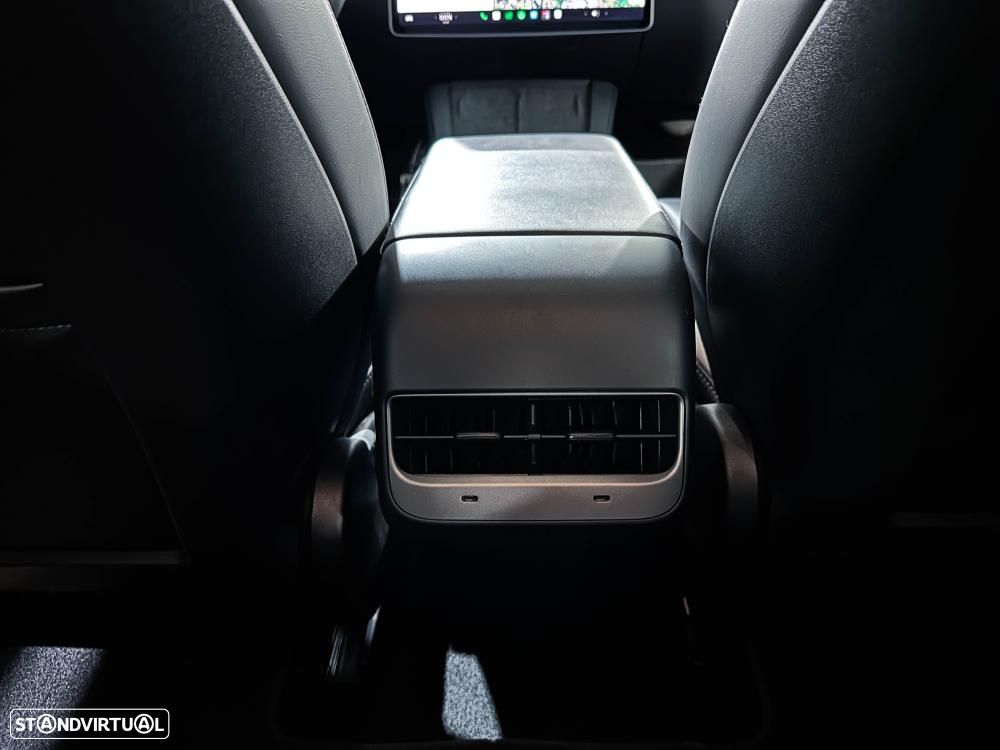 Tesla Model 3 Performance Dual Motor AWD - 28
