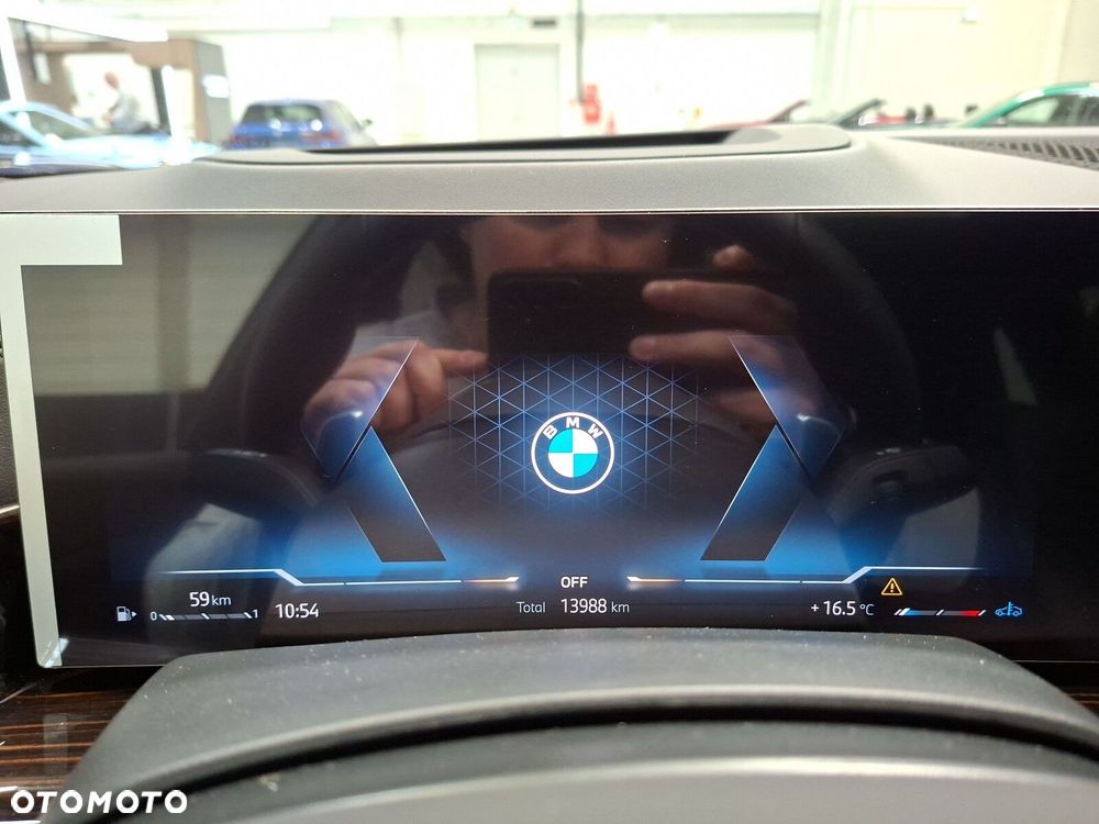 BMW X7 - 16