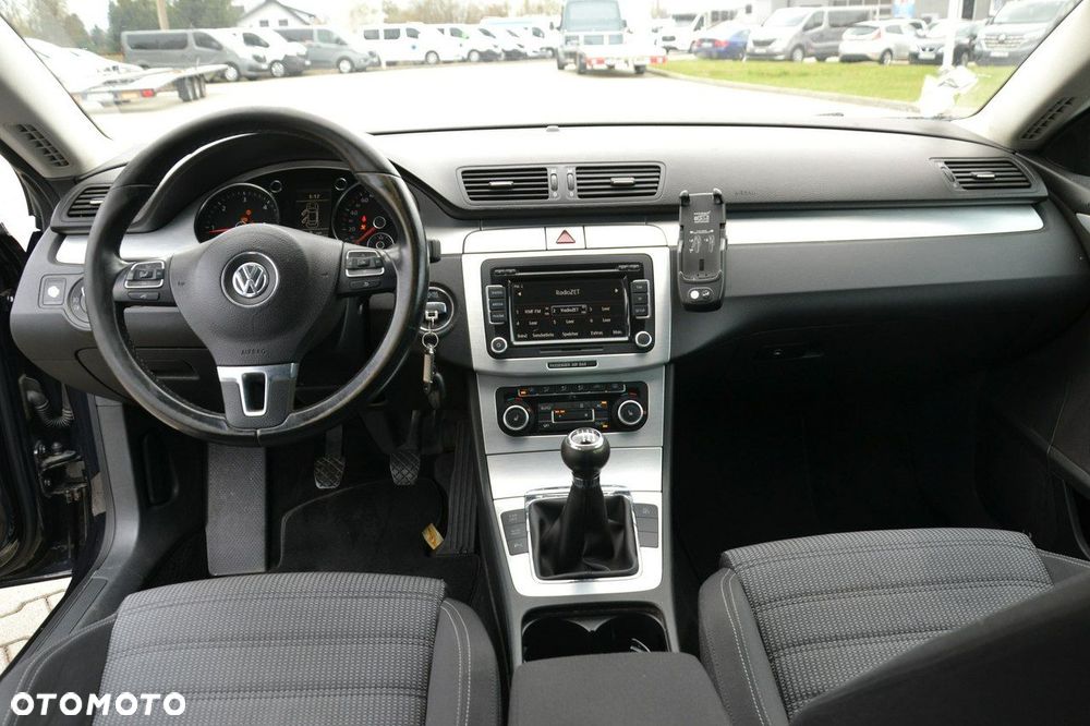 Volkswagen Passat CC - 17