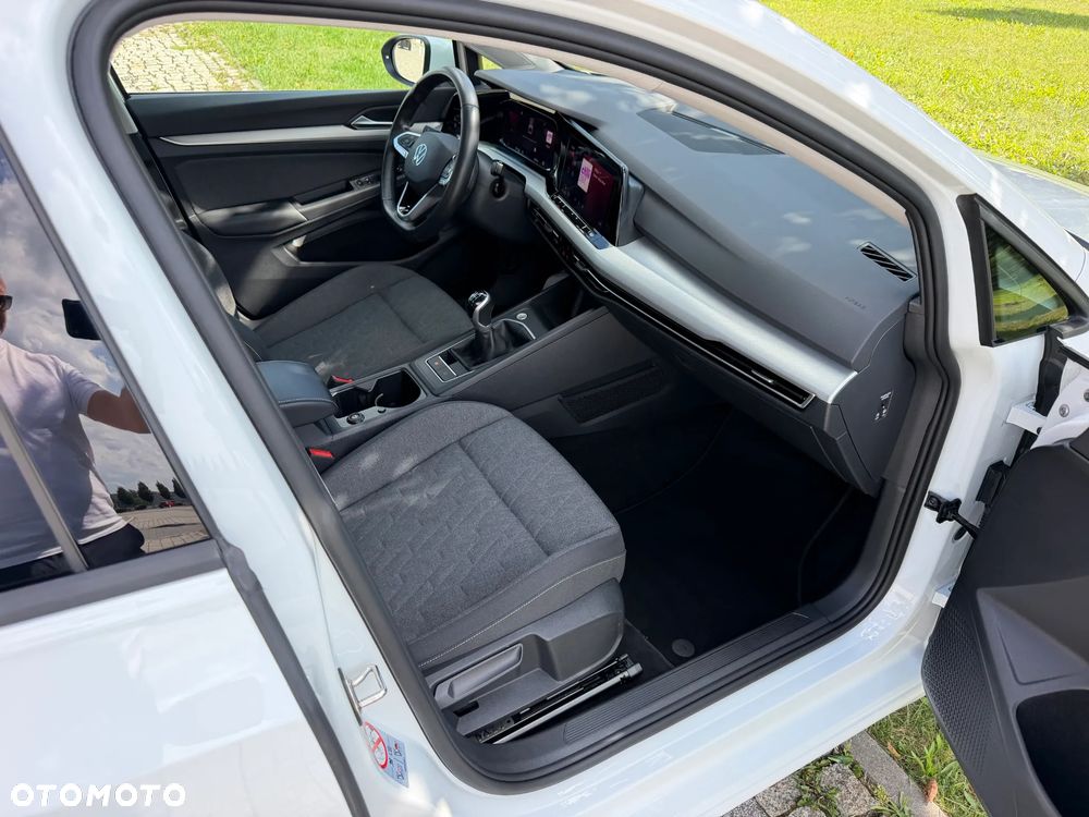 Volkswagen Golf - 22