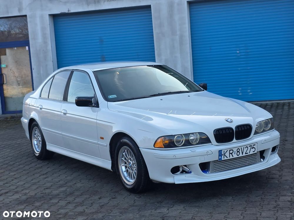 BMW Seria 5 545i - 2