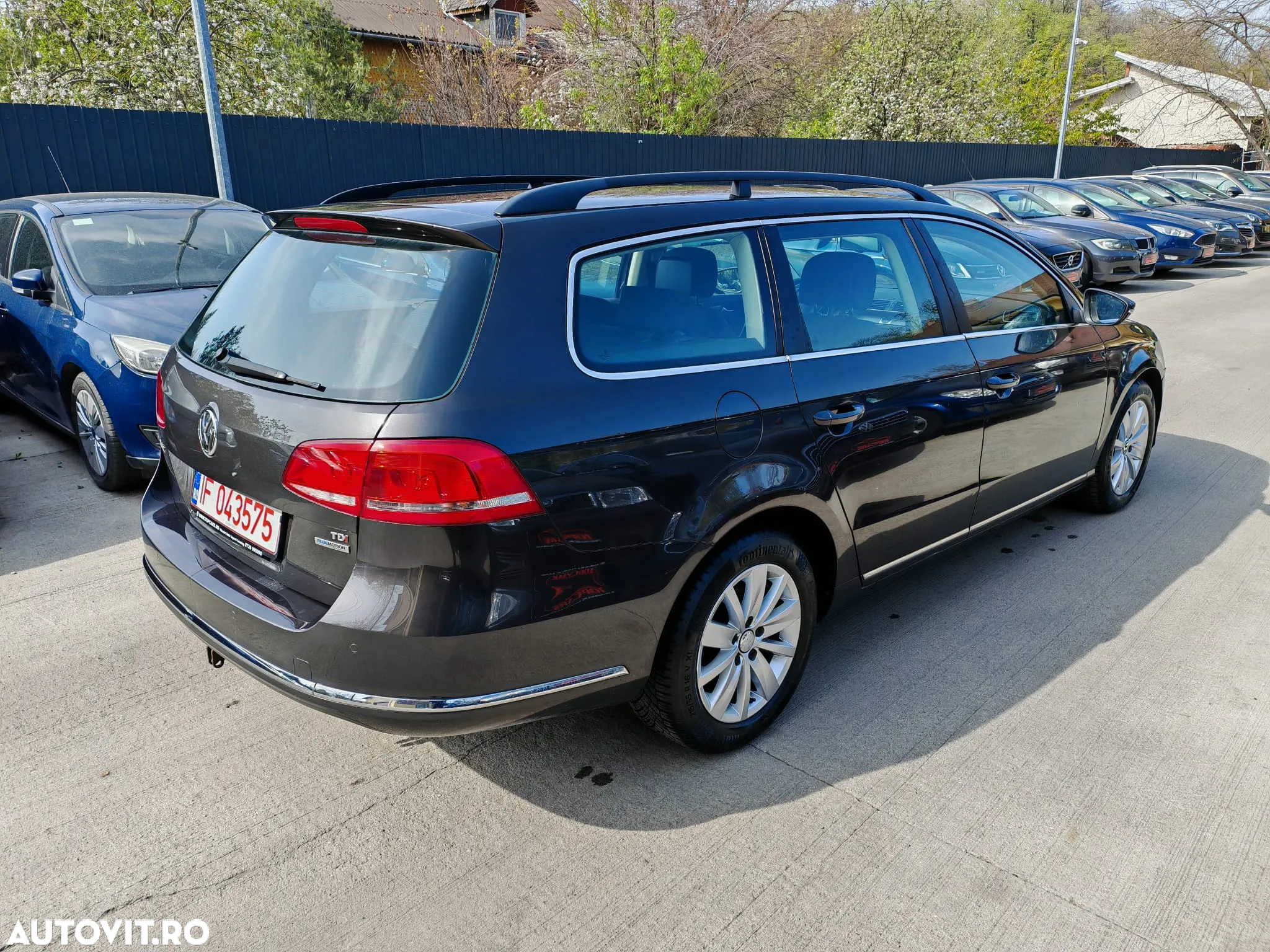 Volkswagen Passat Variant 1.6 TDI BlueMotion - 3