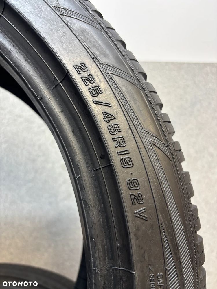 4 OPONY ZIMOWE FALKEN 225/45/19  92V   M+S - 8