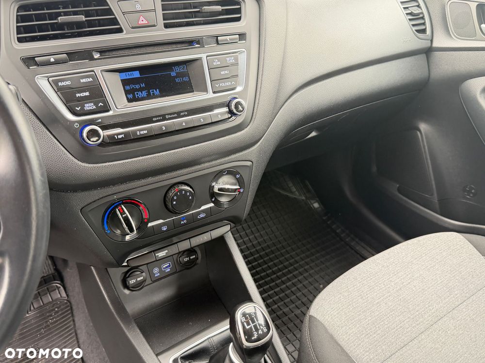 Hyundai i20 1.1 CRDi Style - 15