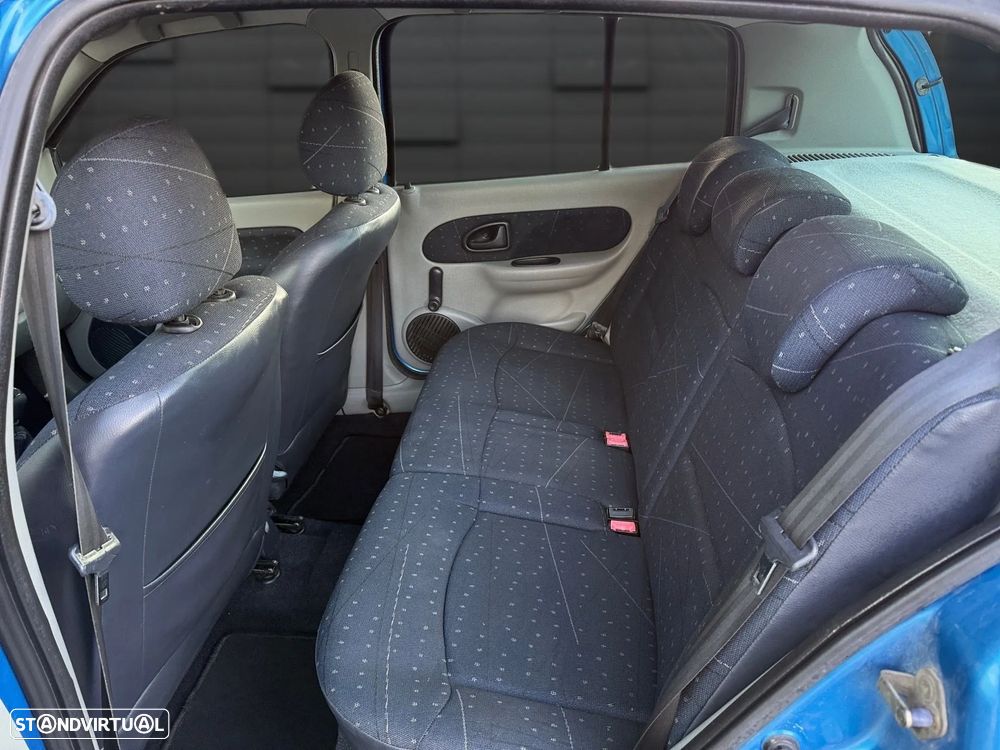 Renault Clio 1.2 16V S - 10