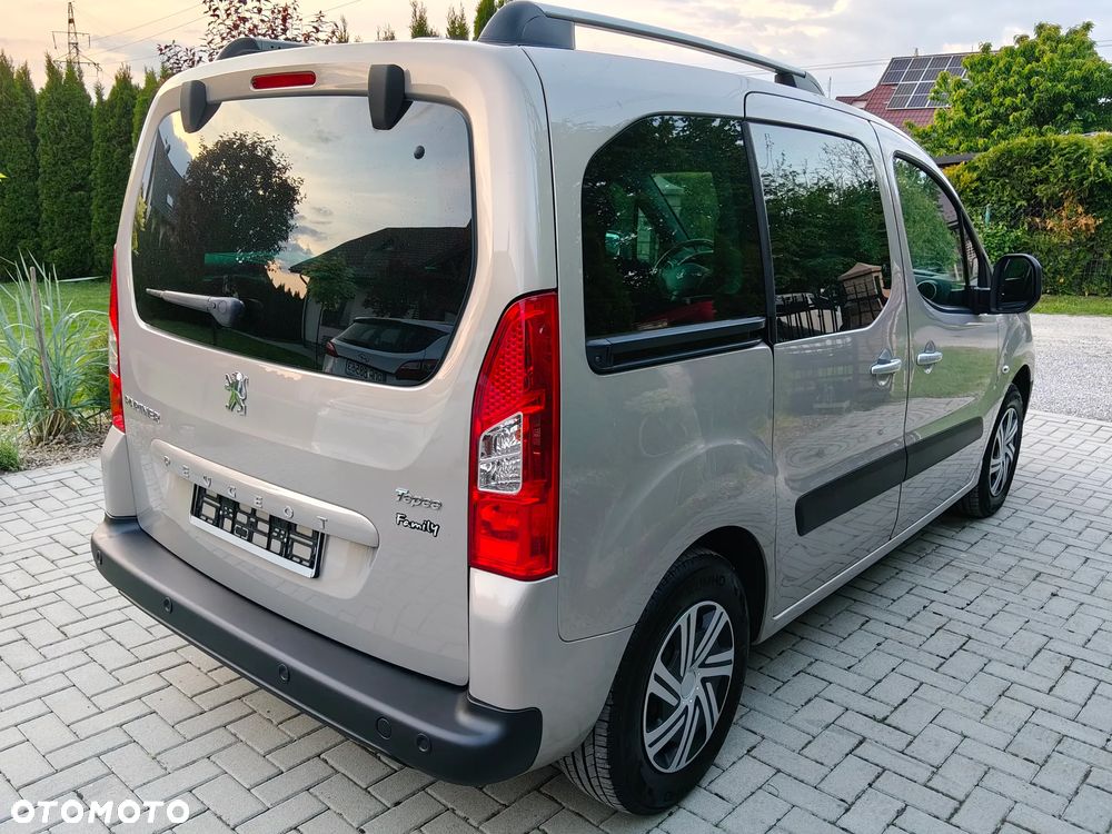 Peugeot Partner 110 Tendance mit Familien-Paket - 23