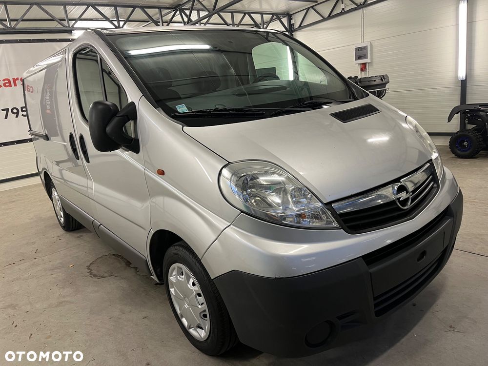 Opel Vivaro - 9
