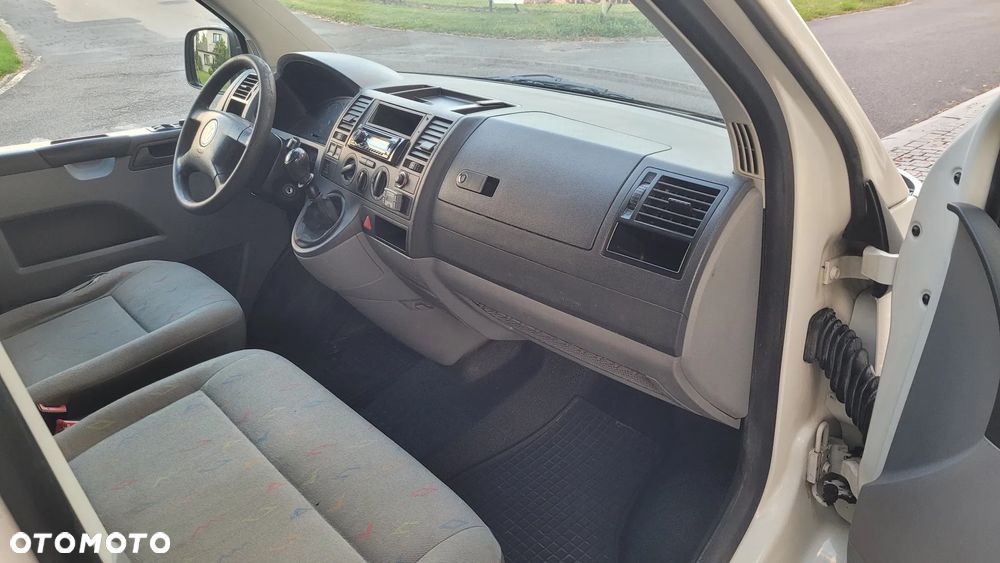 Volkswagen Transporter - 23