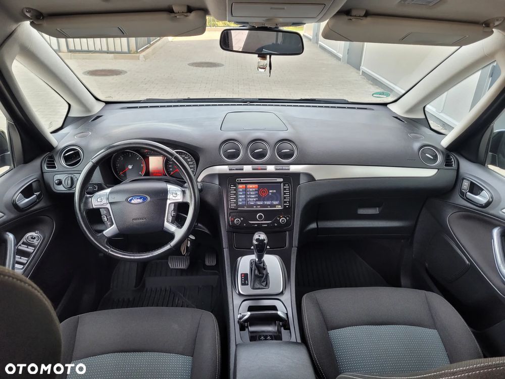 Ford Galaxy 2.0 TDCi DPF Business Edition - 16