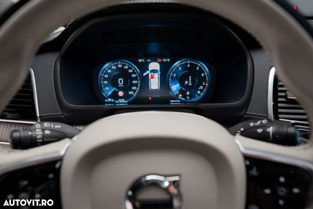 Volvo XC 90 - 17