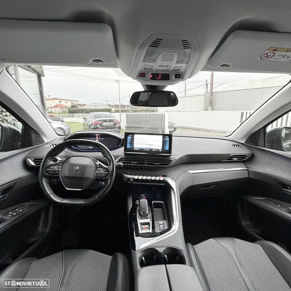 Peugeot 3008 1.5 BlueHDi Allure EAT8 - 32