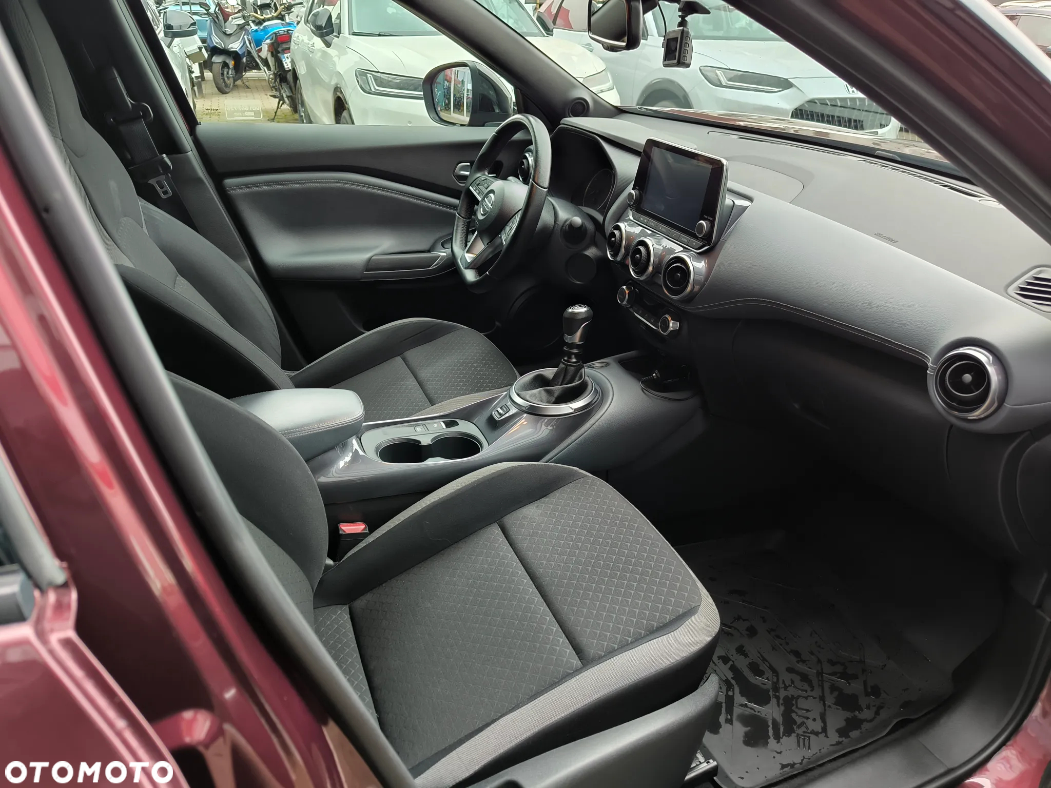 Nissan Juke 1.0 DIG-T N-Connecta - 6