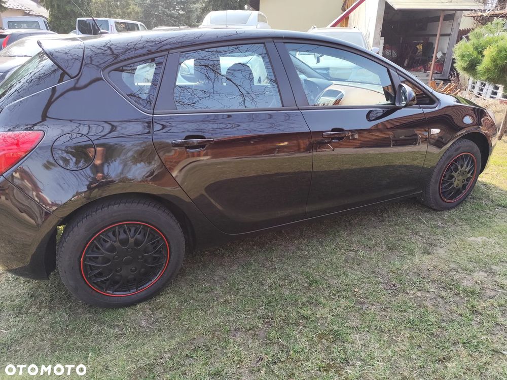 Opel Astra - 9