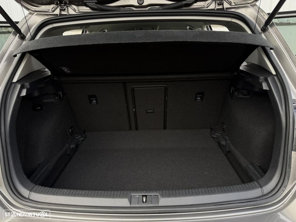 VW Golf 1.6 TDi BlueMotion Confortline - 14