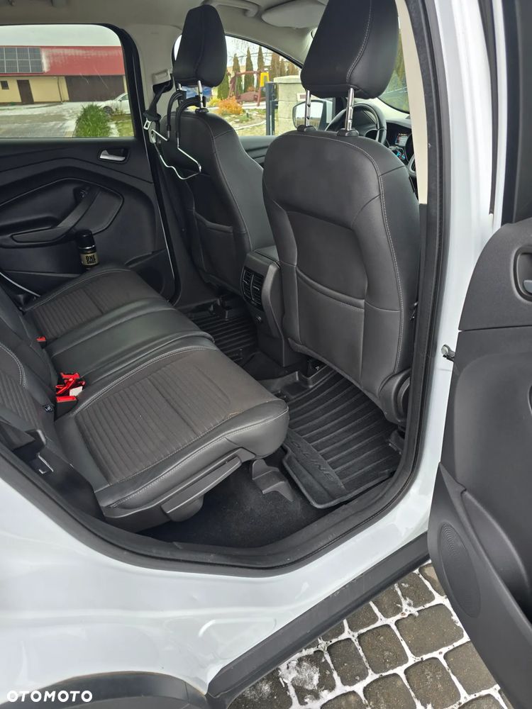 Ford Kuga 2.0 TDCi 4x4 Titanium - 11