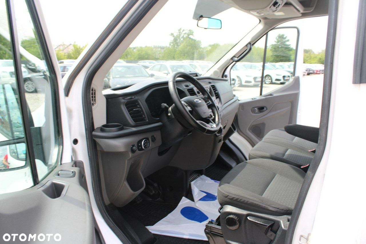 Ford Transit - 19