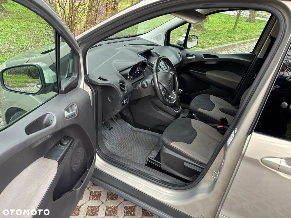Ford Tourneo Courier 1.0 EcoBoost Titanium - 5