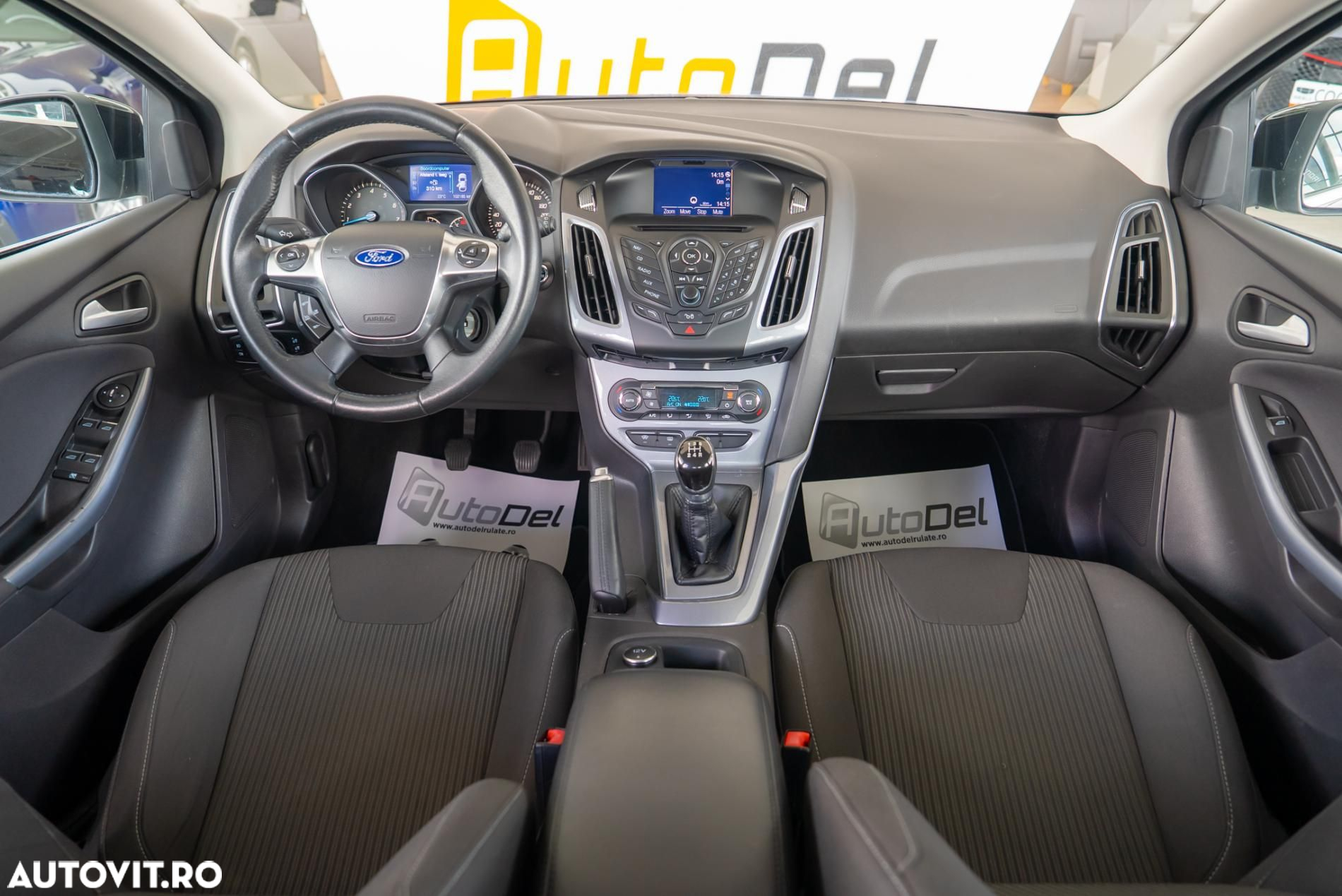 Ford Focus - 12