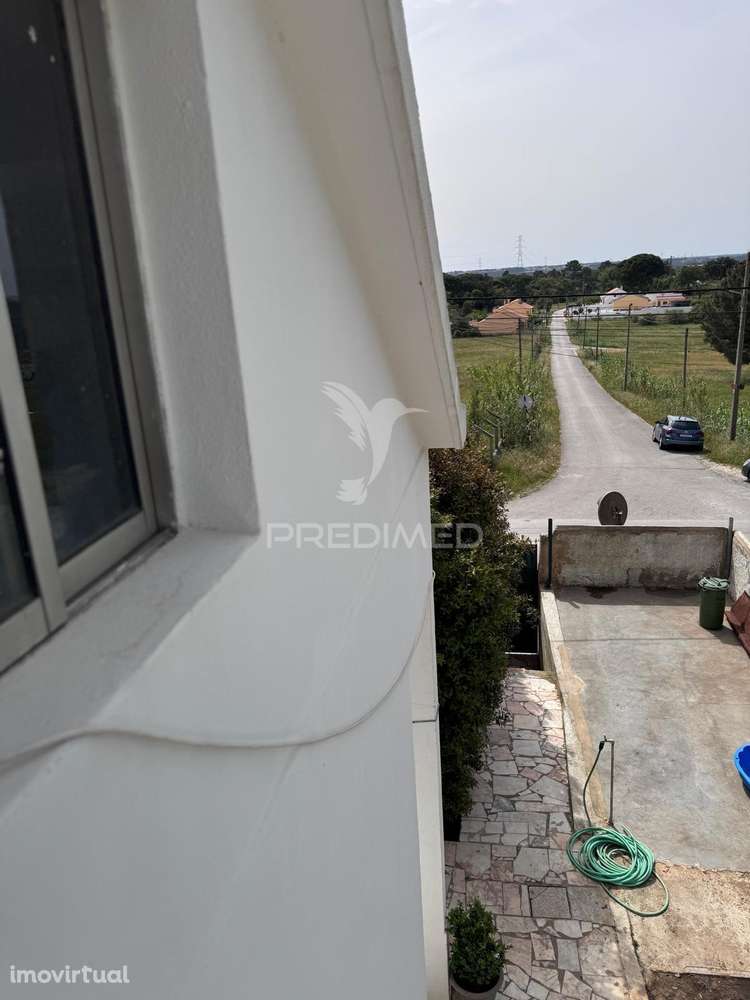 Exclusiva Moradia em Coina com Espaço Exterior de Excelência e Anex... - Grande imagem: 5/35