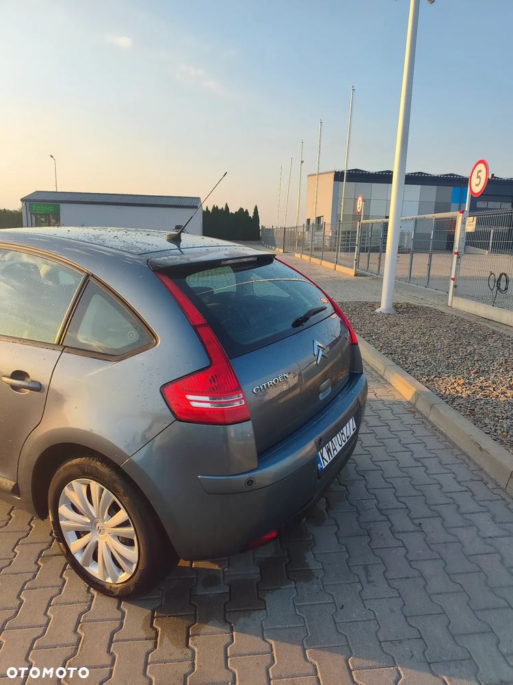 Citroën C4 2.0 16V Exclusive - 4