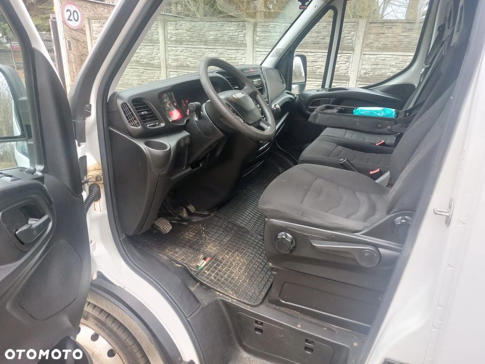 Iveco DAILY 35S15 - 4