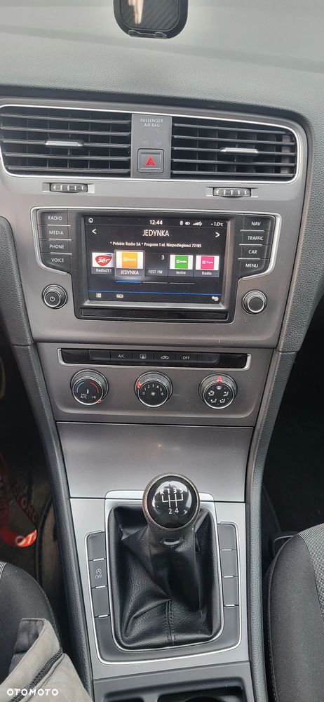 Volkswagen Golf 1.6 TDI BlueMotion Technology Trendline - 26