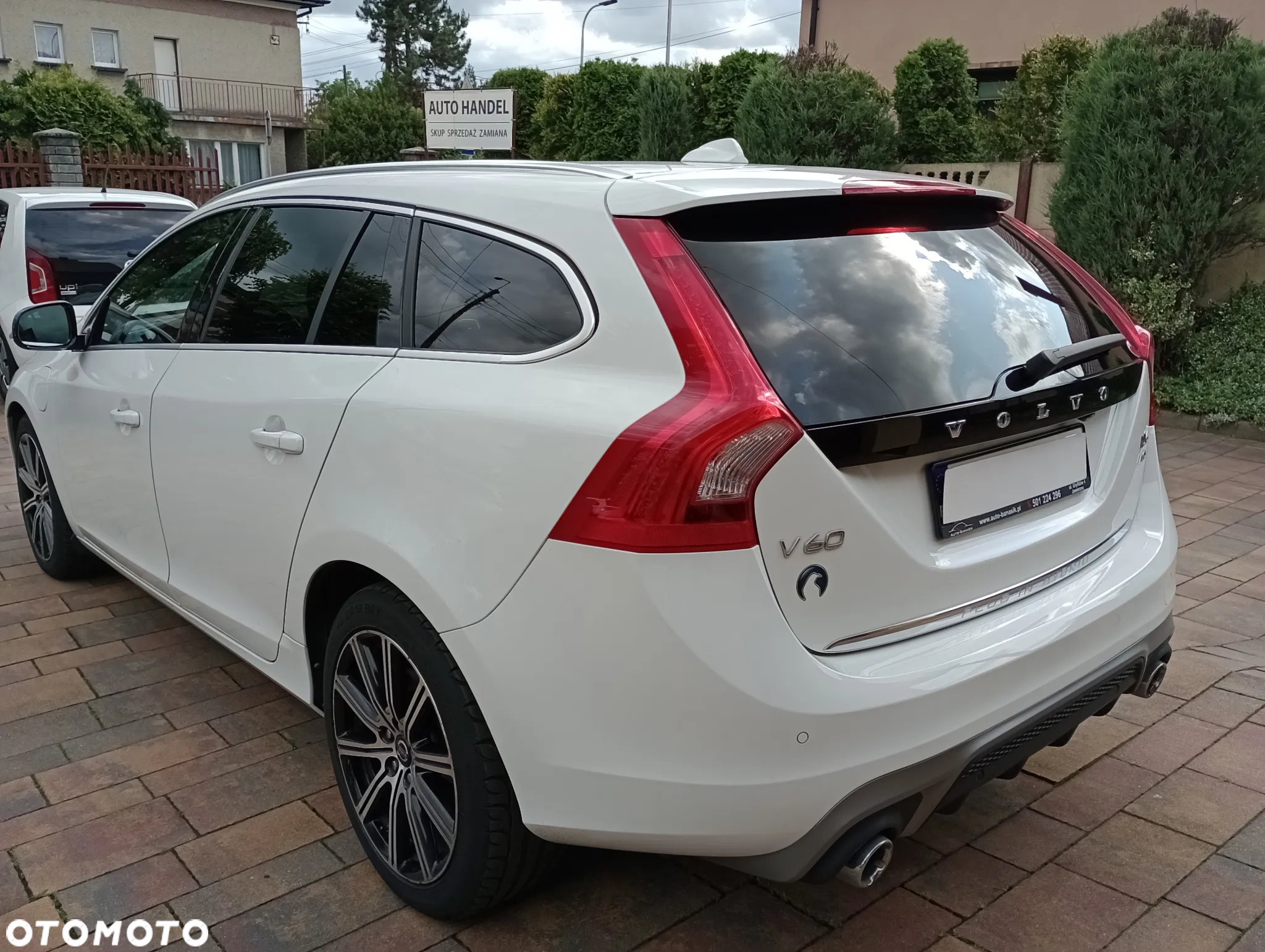 Volvo V60 D5 AWD R-Design Summum - 8