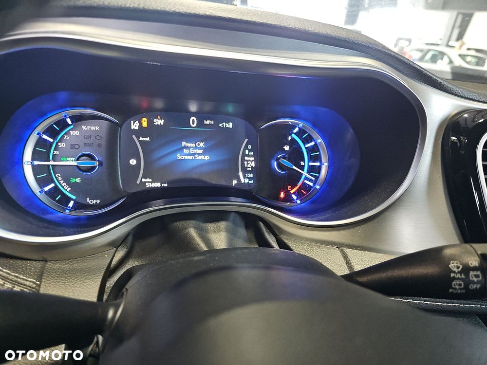 Chrysler Pacifica - 9