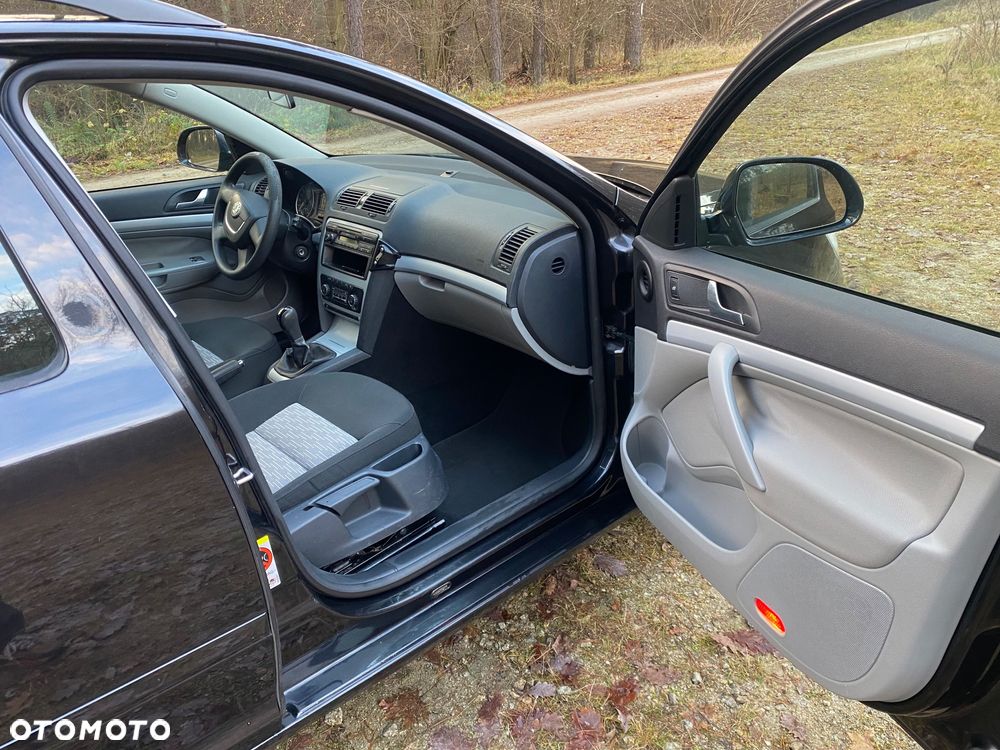 Skoda Octavia 1.6 TDI DPF Ambiente - 15