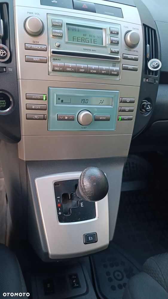 Toyota Corolla Verso 1.8 Sol + 7os MM - 14