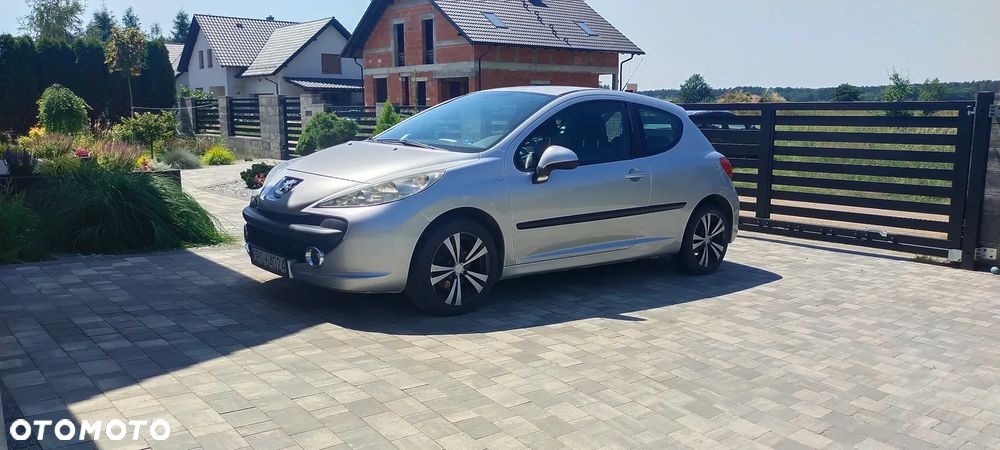 Peugeot 207 - 3