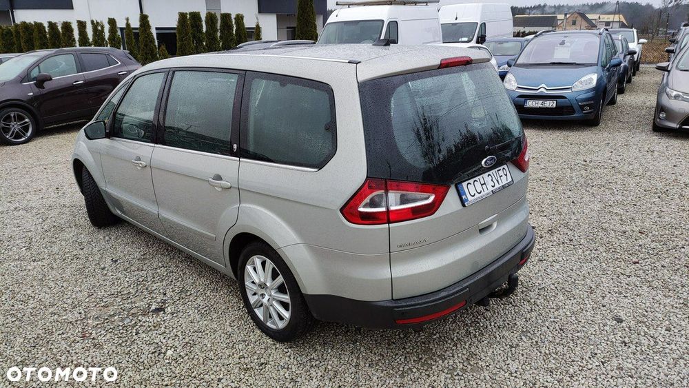 Ford Galaxy - 12