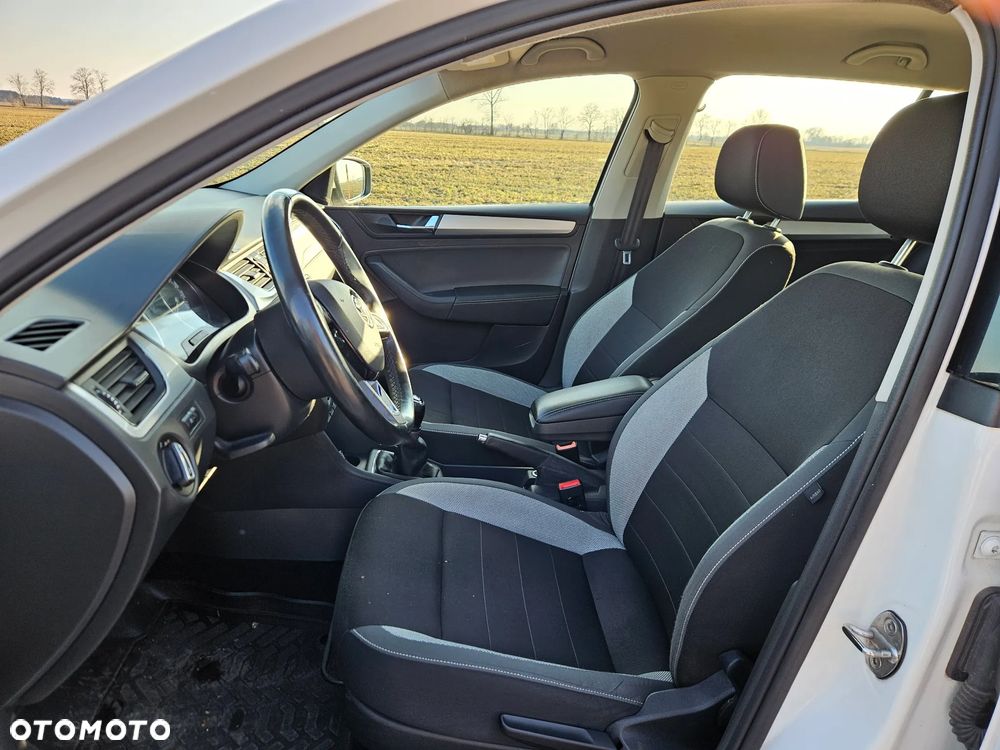Skoda RAPID - 6