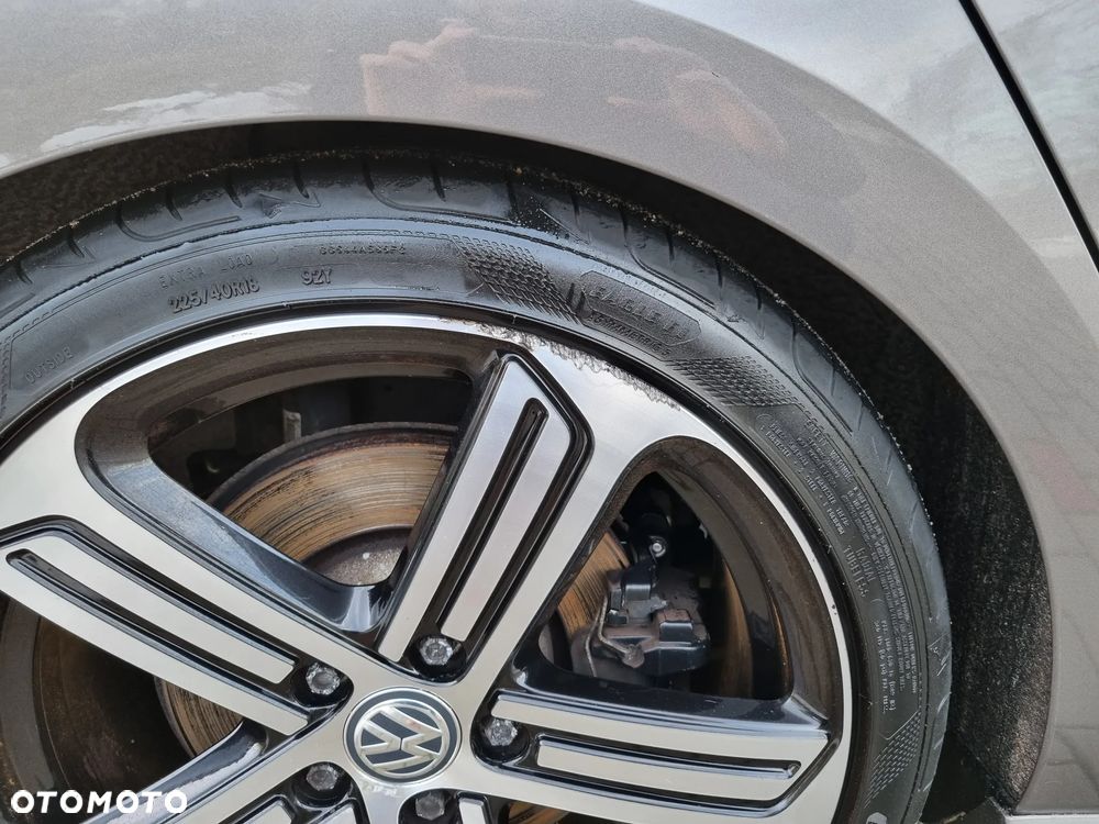 Volkswagen Golf R 4Motion BlueMotion Technology DSG - 9