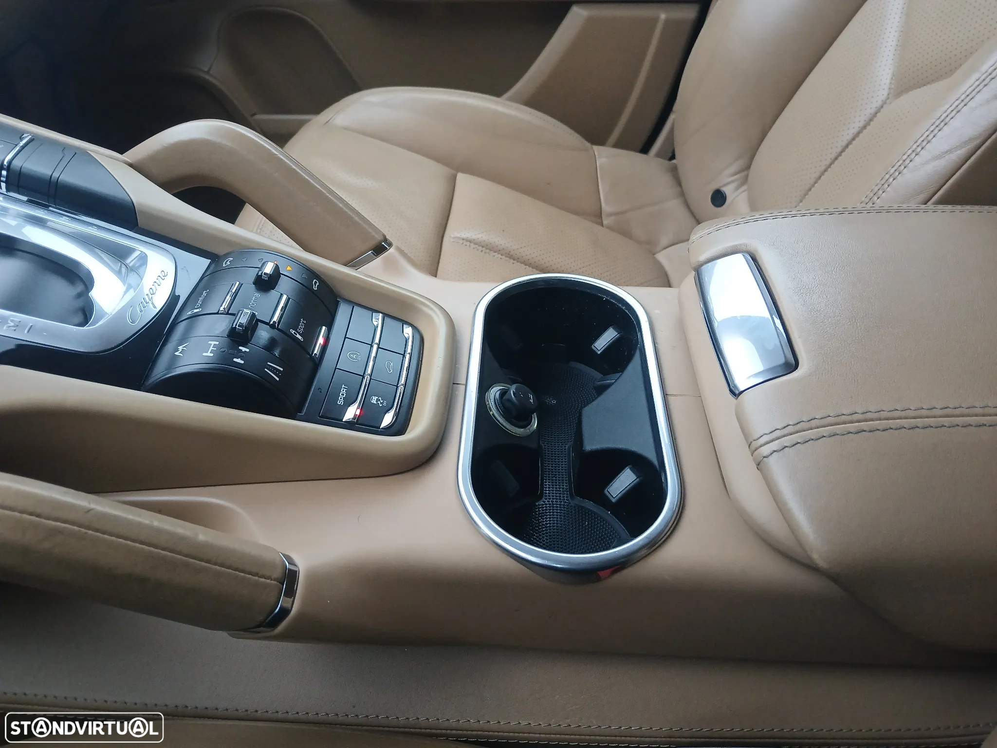 Porsche Cayenne - 42