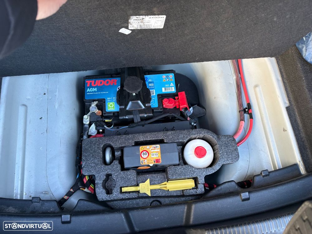 Jaguar XE 2.0 D R-Sport Aut. - 35