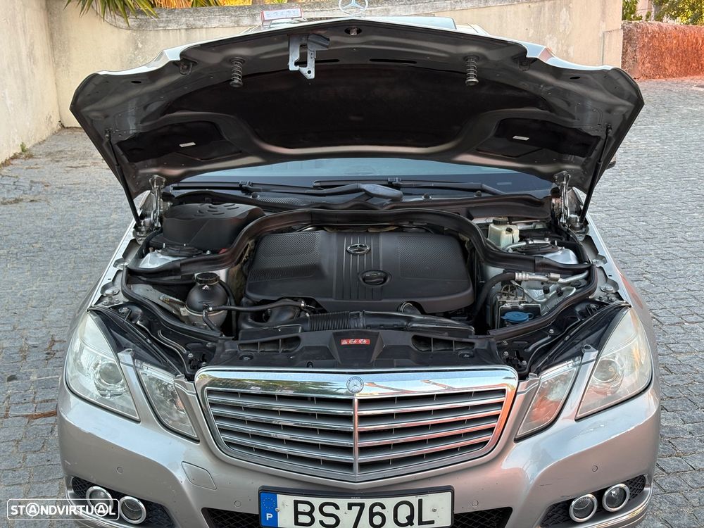 Mercedes-Benz E 220 CDI DPF BlueEFFICIENCY Auto Elegance - 18