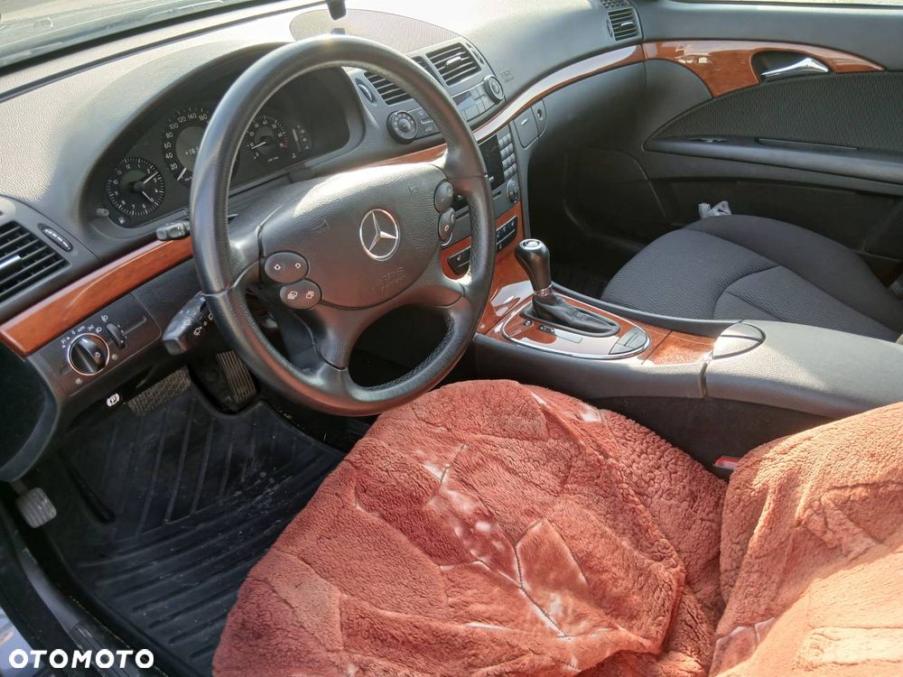 Mercedes-Benz Klasa E 200 Kompressor Automatik Classic - 12