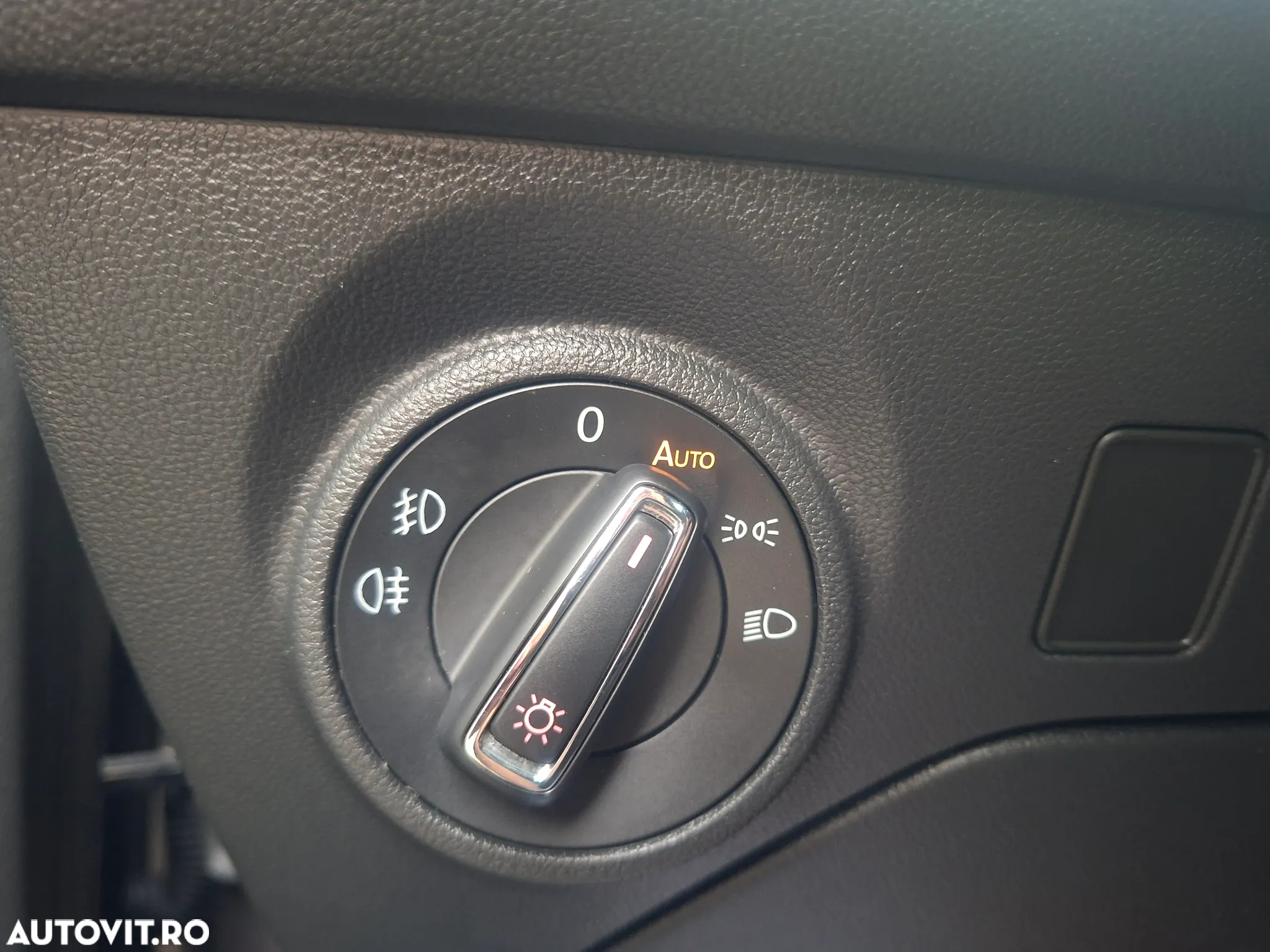 Seat Leon ST 2.0 TDI Start&Stop DSG FR - 14