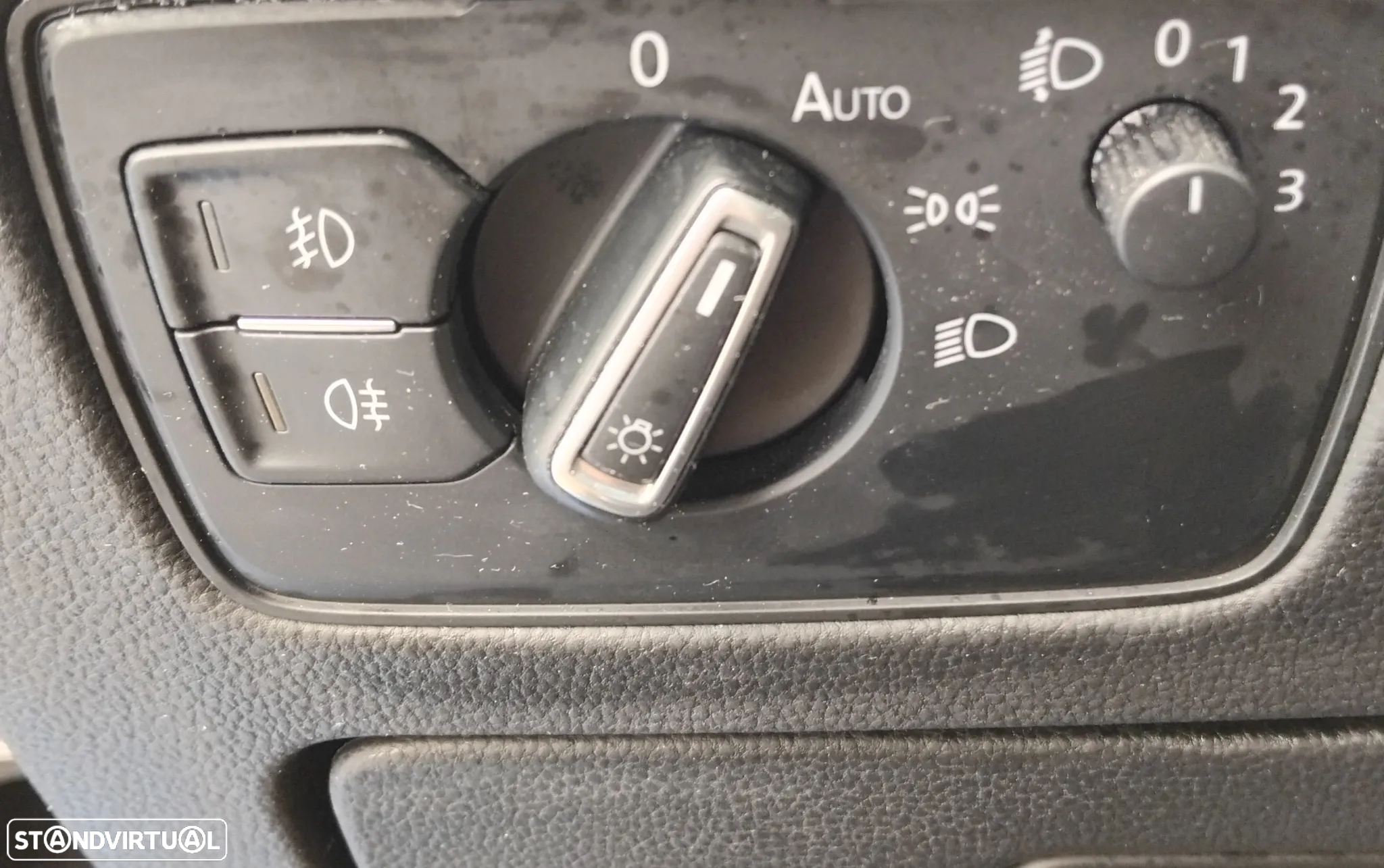 VW Passat 1.6 TDI BlueMotion - 14