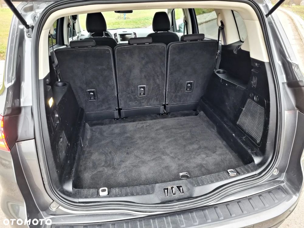 Ford S-Max 2.0 TDCi DPF Titanium - 17