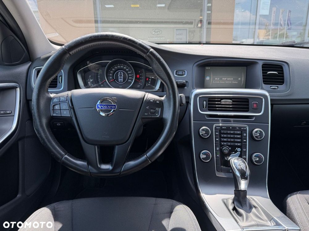 Volvo S60 T3 Drive-E Kinetic - 19