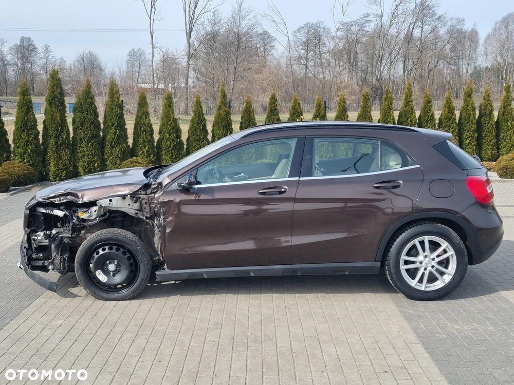 Mercedes-Benz GLA 200 (CDI) d 7G-DCT - 4