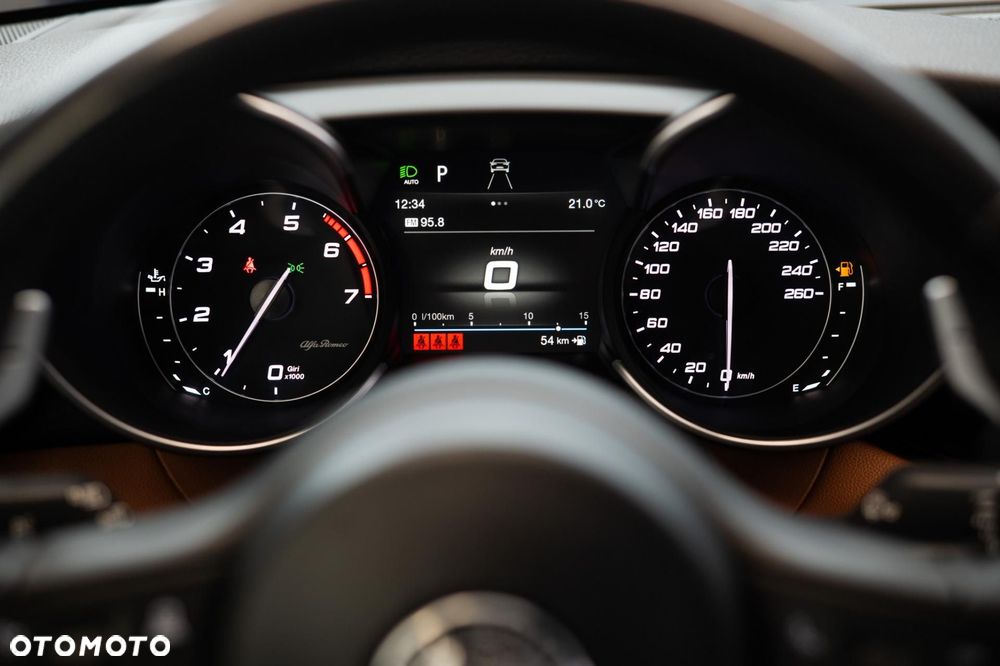 Alfa Romeo Giulia 2.0 Turbo Veloce Q4 - 22