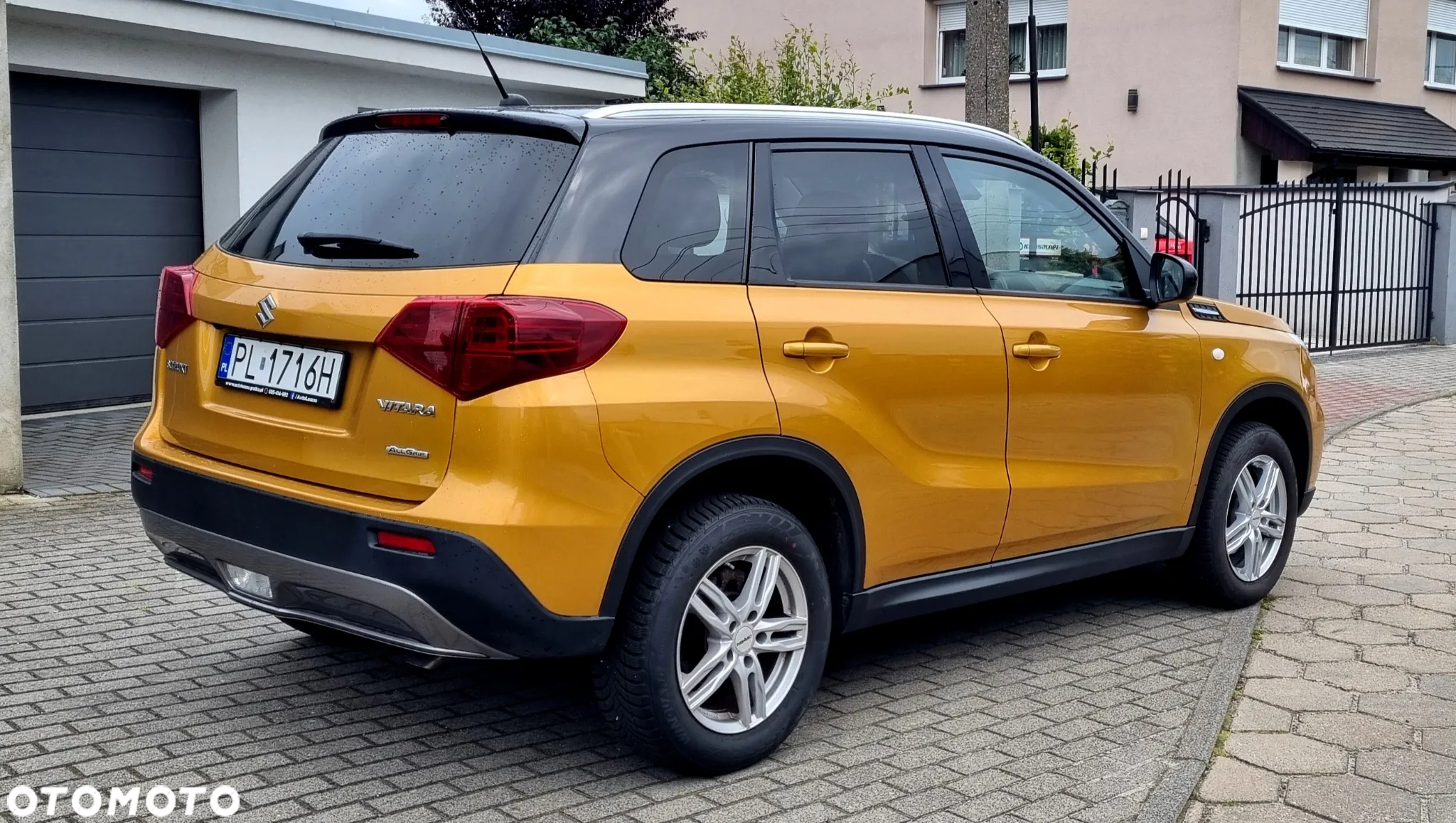 Suzuki Vitara 1.0 Boosterjet Allgrip Comfort - 4