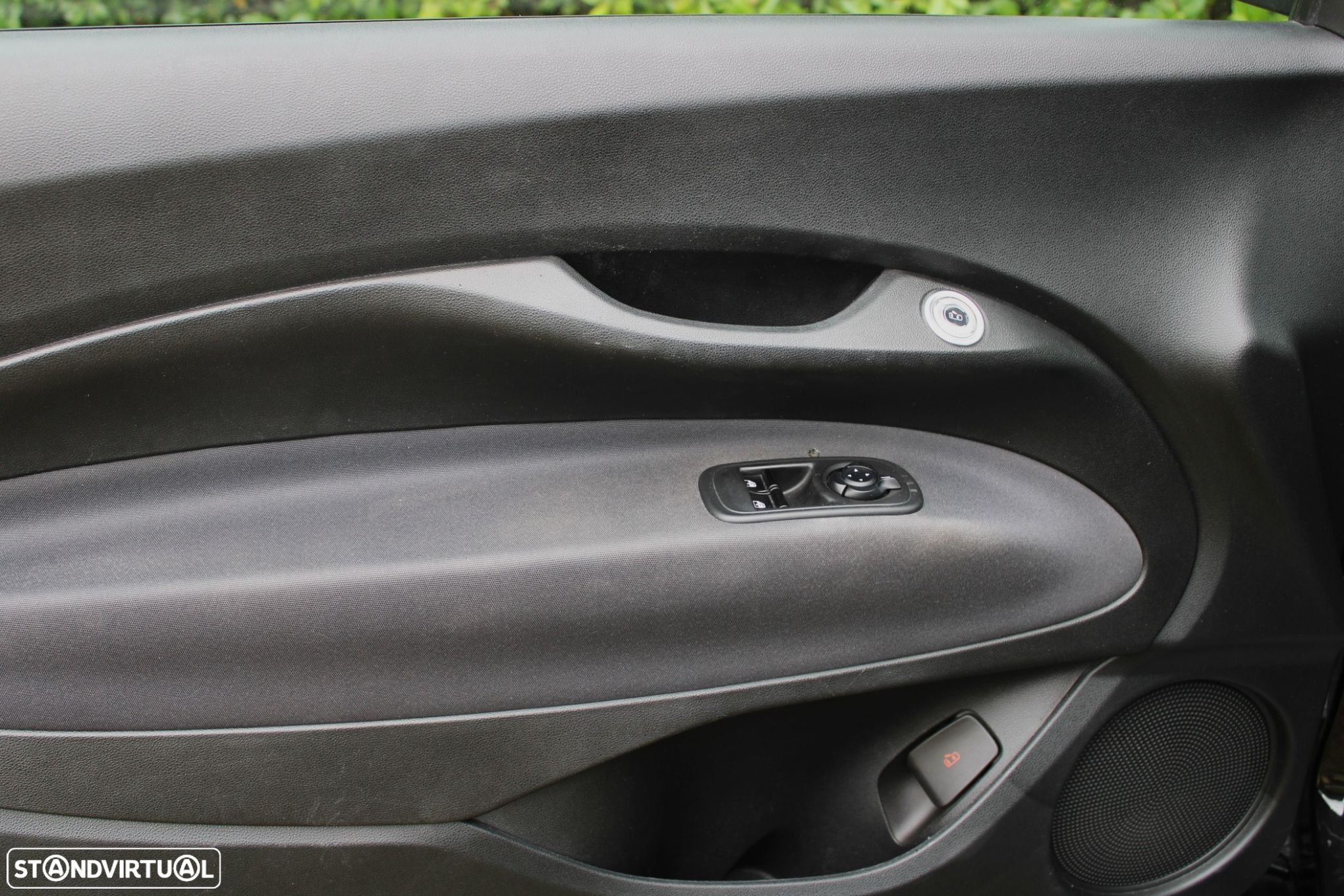 Fiat 500e C Icon - 16