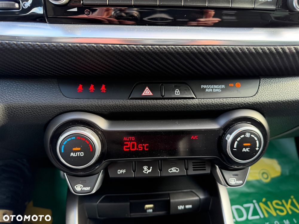 Kia Stonic 1.0 T-GDI OPF Mild Hybrid DCT7 Platinum - 12