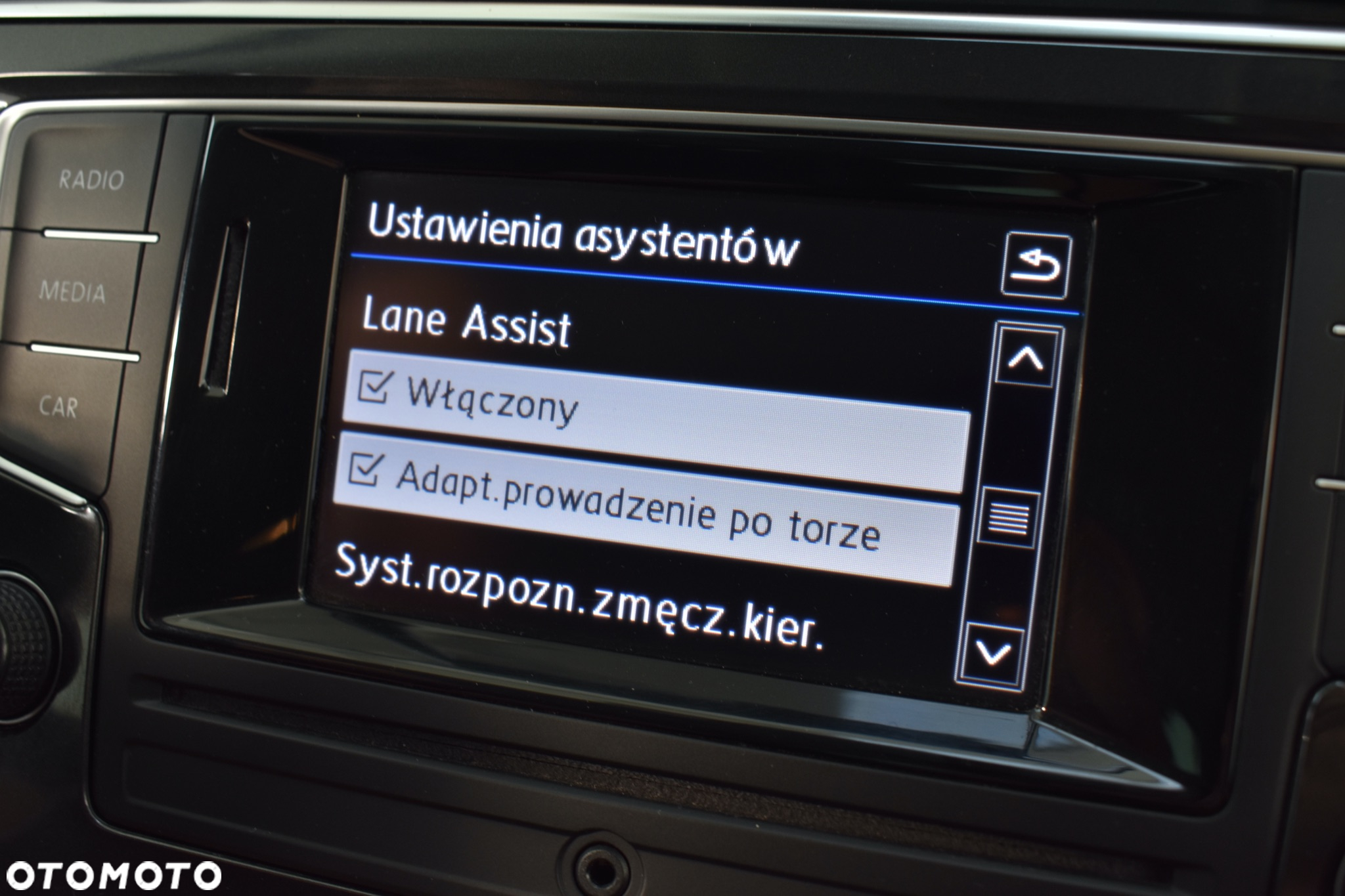 Volkswagen Tiguan 2.0 TDI SCR R-Line - 31