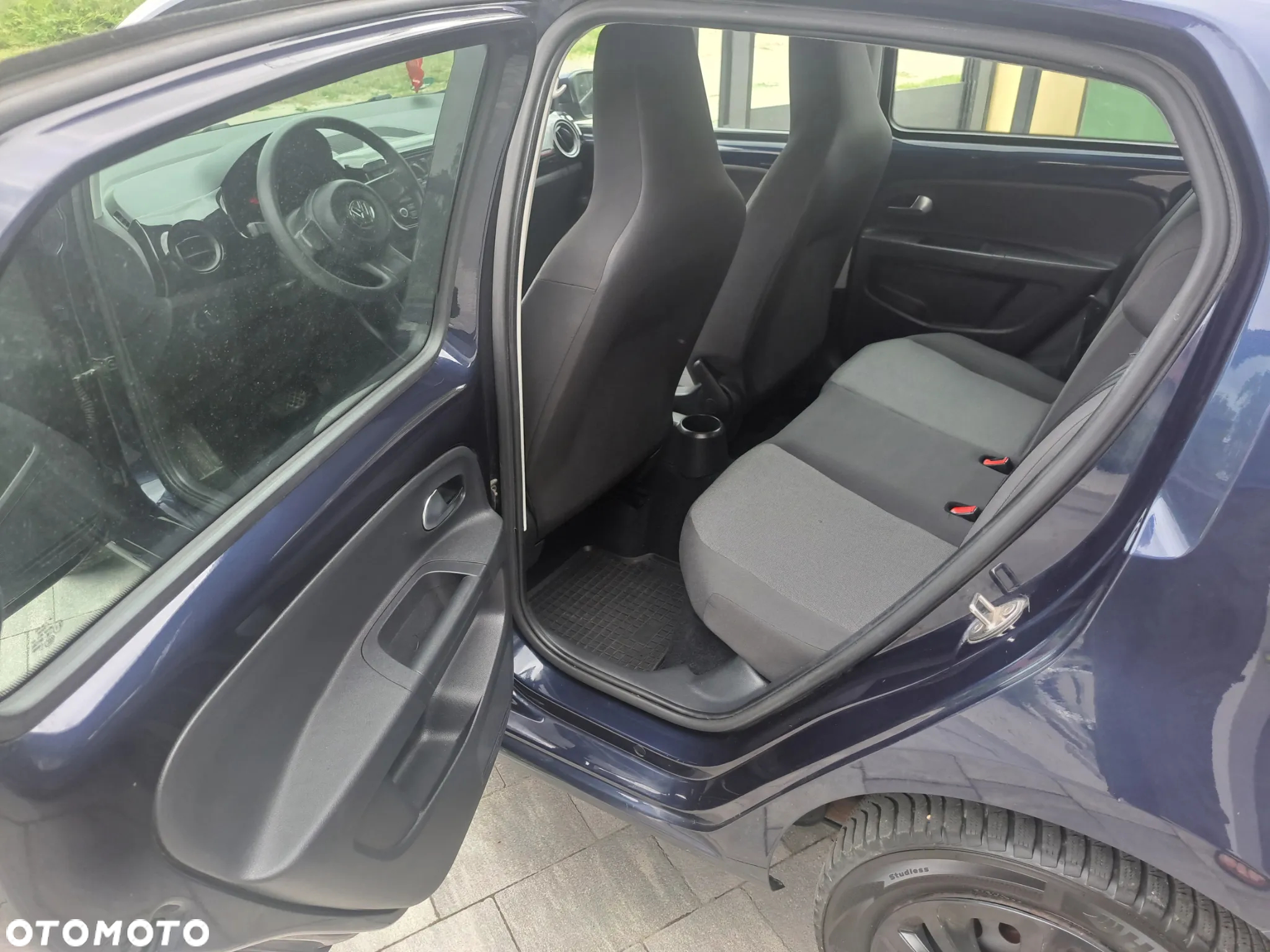 Volkswagen up! (BlueMotion Technology) ASG move - 16