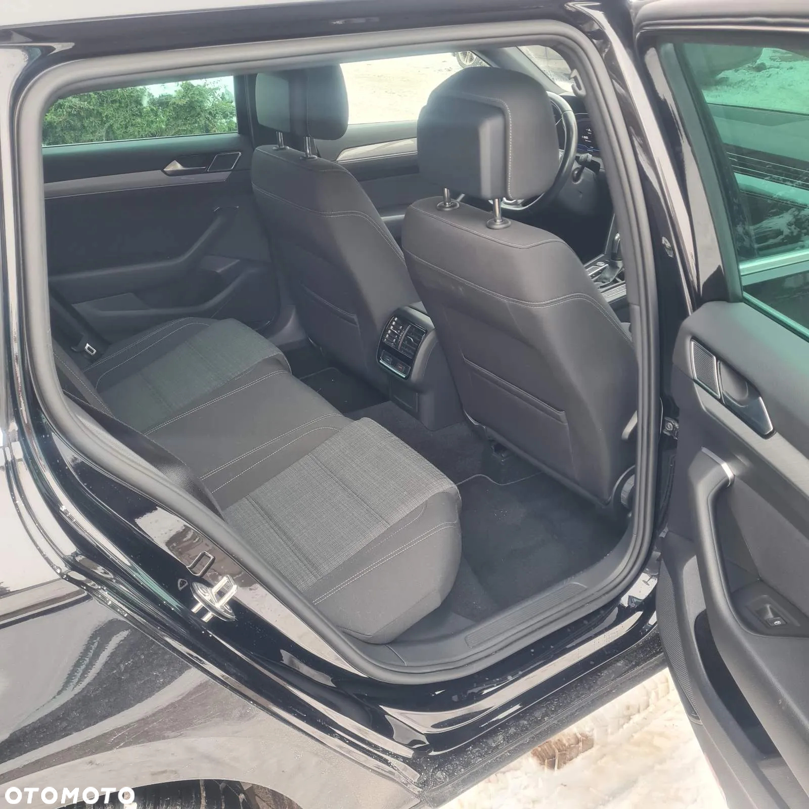 Volkswagen Passat 2.0 TDI Business DSG - 14